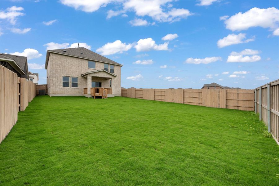 Representative images and renderings are for illustrative purposes. Actual structural options and design finishes of home may vary. Representative images and renderings are for illustrative purposes. Actual structural options and design finishes of home may vary.