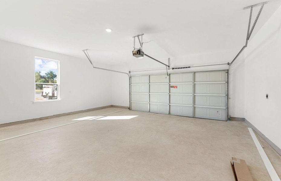 Spacious, unfurnished interior of a new home in Monarch on Main, Round Rock (Image 16).