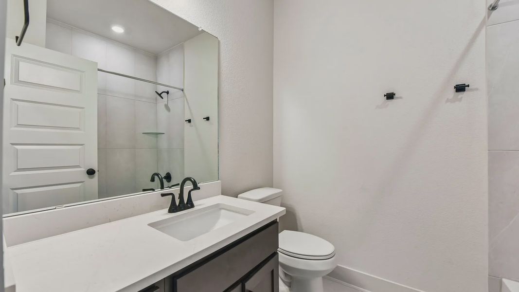 Furnished interior view inside a new home in Sunfield, Buda (Image 10).