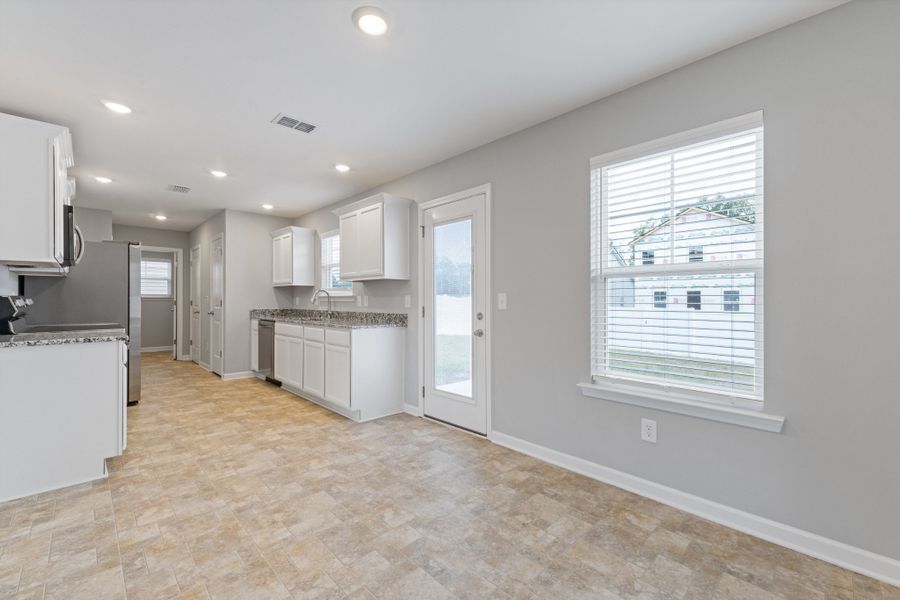 Image 23 of a home in Stonehenge. Image 23 of a home in Stonehenge.