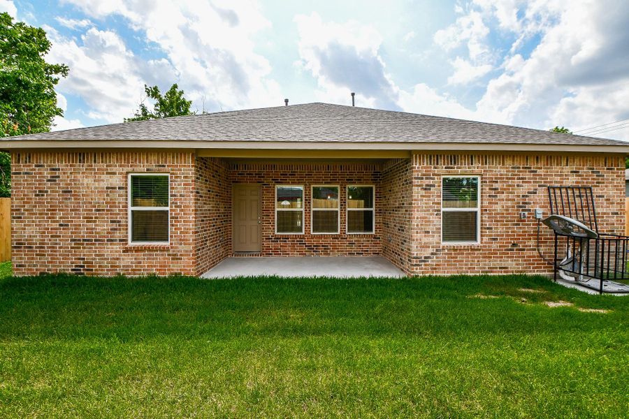 Exterior details and patio area of a home in , Houston (Image 23). Exterior details and patio area of a home in , Houston (Image 23).