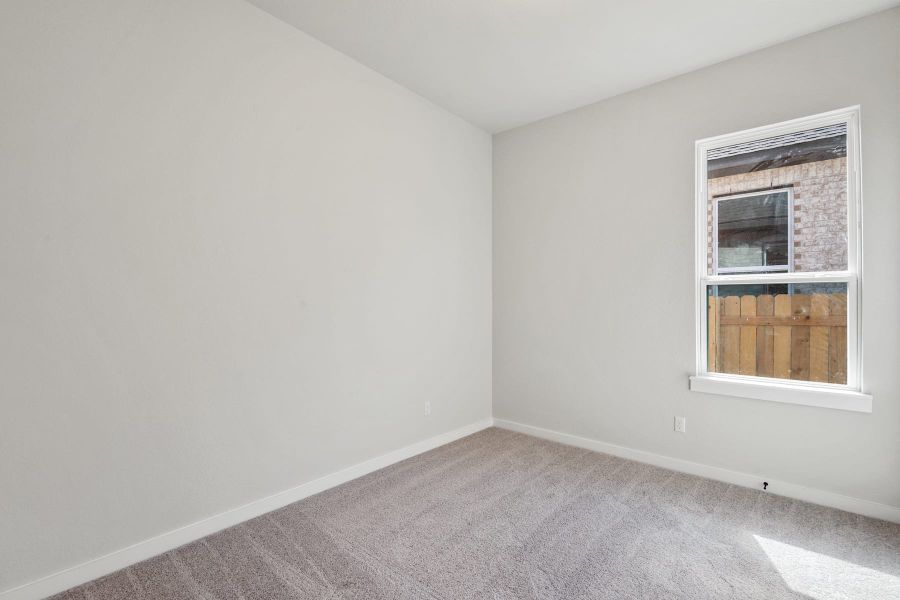 Spacious, unfurnished interior of a new home in Lariat, Liberty Hill (Image 37).