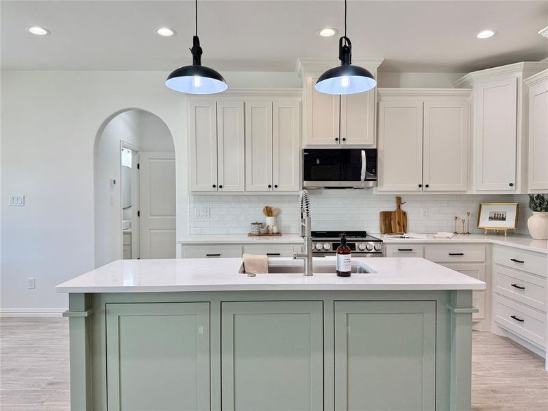 Close-up of interior finishes inside a home in , Granbury (Image 15). Close-up of interior finishes inside a home in , Granbury (Image 15).