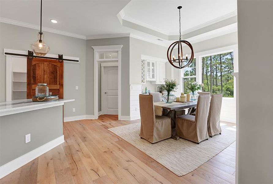 Bar Harbour I, Dining Room