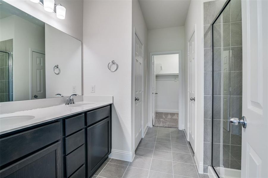 Furnished interior view inside a new home in Heartland, Crandall (Image 8).