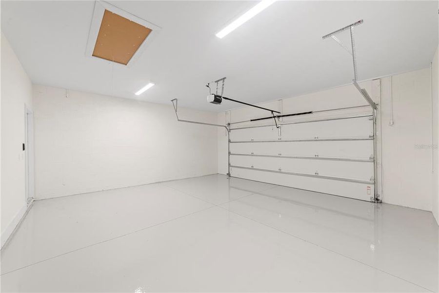 Spacious, unfurnished interior of a new home in , Webster (Image 22).