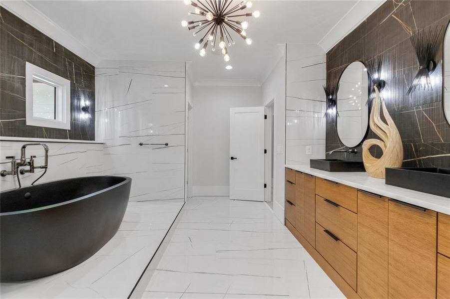 Furnished interior view inside a new home in , Roswell (Image 77).