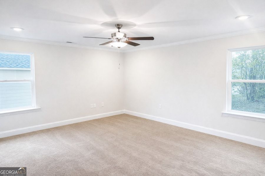 Spacious, unfurnished interior of a new home in Canterbury Villas, Carrollton (Image 16).