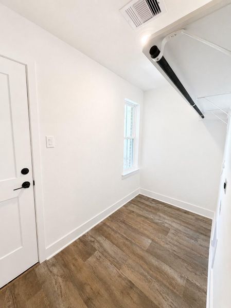 LAUNDRY ROOM LAUNDRY ROOM