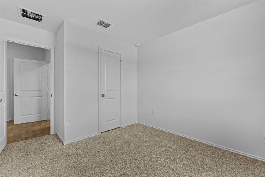 Spacious, unfurnished interior of a new home in , Kyle (Image 15).