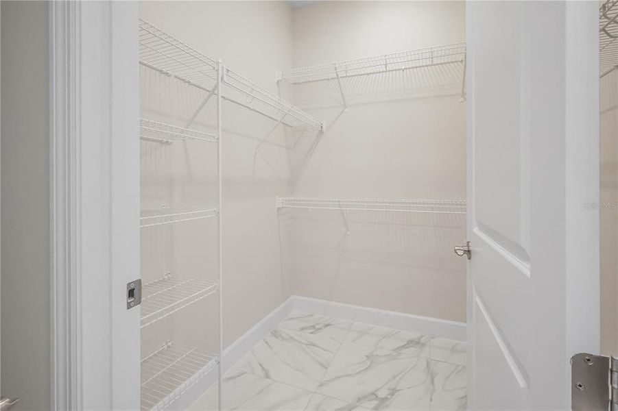 Spacious, unfurnished interior of a new home in Cresswind at Hammock Oaks, Lady Lake (Image 26).