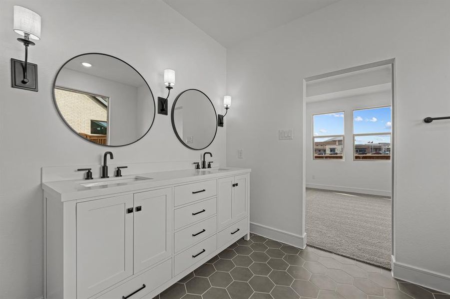Furnished interior view inside a new home in Heritage Ranch, Sherman (Image 17).