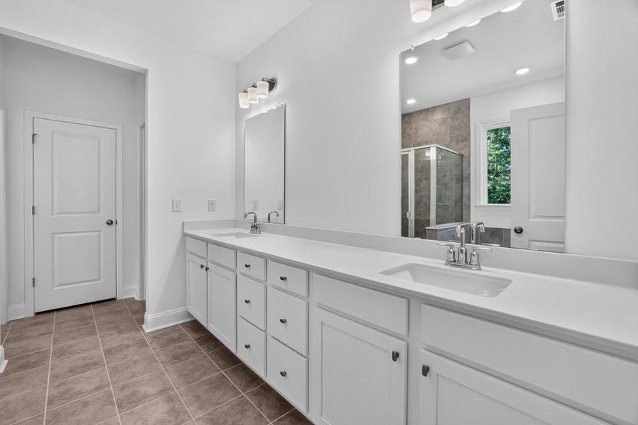 Furnished interior view inside a new home in Stratford Hills, Ball Ground (Image 15).