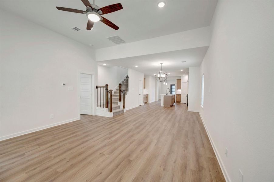 Spacious, unfurnished interior of a new home in Sorella, Tomball (Image 19).