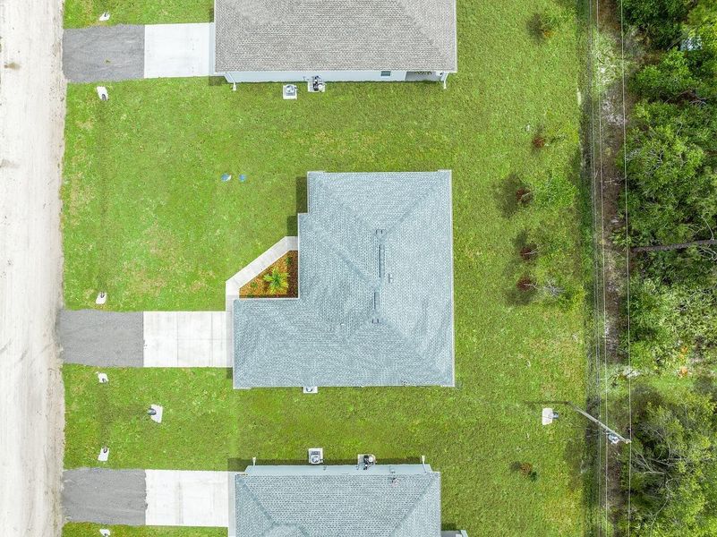 8216-104th-Ct-HigMedia-002-1280