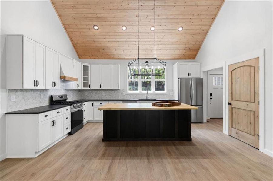 Furnished interior view inside a new home in , Ellijay (Image 10).