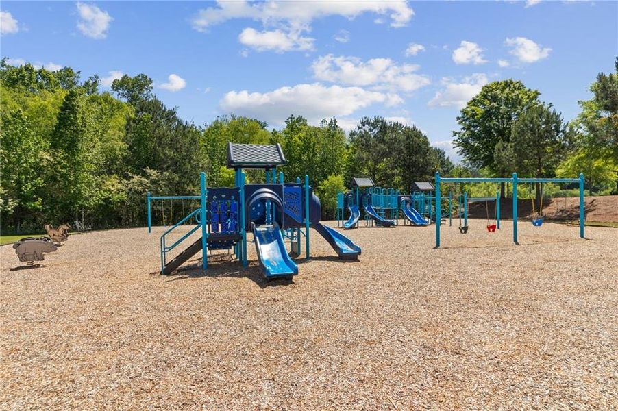 Community amenities in , Canton (Image 41).