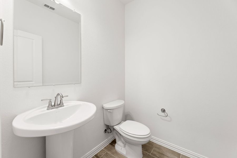 Representative furnished interior of a home built from the Salado by UnionMain Homes in Legacy Hills, Celina (Image 8).