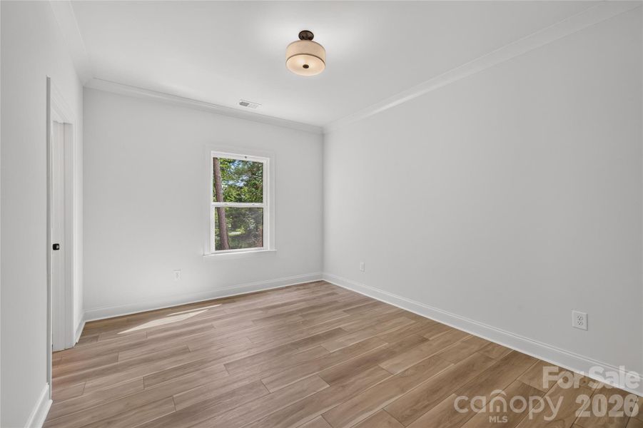 Spacious, unfurnished interior of a new home in , Harrisburg (Image 21).