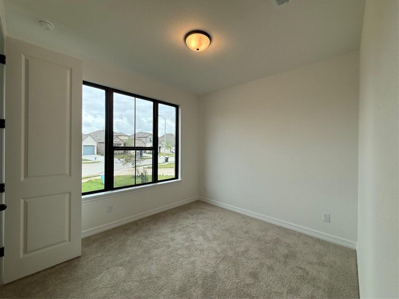 Spacious, unfurnished interior of a new home in Brookewater, Rosenberg (Image 14).