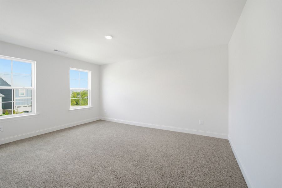 Spacious, unfurnished interior of a new home in McCain's Station, Gallatin (Image 63). Spacious, unfurnished interior of a new home in McCain's Station, Gallatin (Image 63).