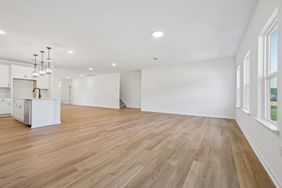 Representative images and renderings are for illustrative purposes. Actual structural options and design finishes of home may vary. Representative images and renderings are for illustrative purposes. Actual structural options and design finishes of home may vary.