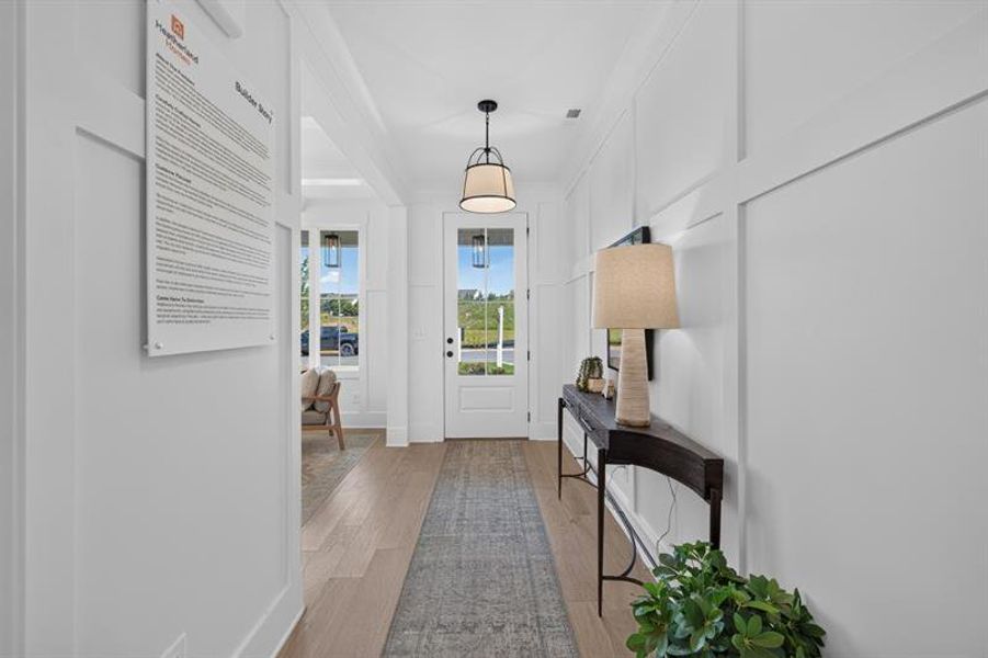 Furnished interior view inside a new home in Livingstone Park, Kennesaw (Image 6).