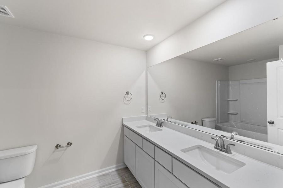 Representative furnished interior of a home built from the Nile by Veranda Homes in Heritage Bay, Sumter (Image 12).