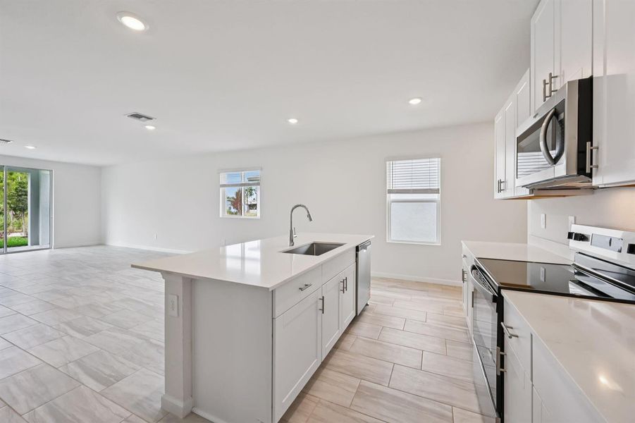 14412 SW NEW DAWN ROAD FL (15) 14412 SW NEW DAWN ROAD FL (15)