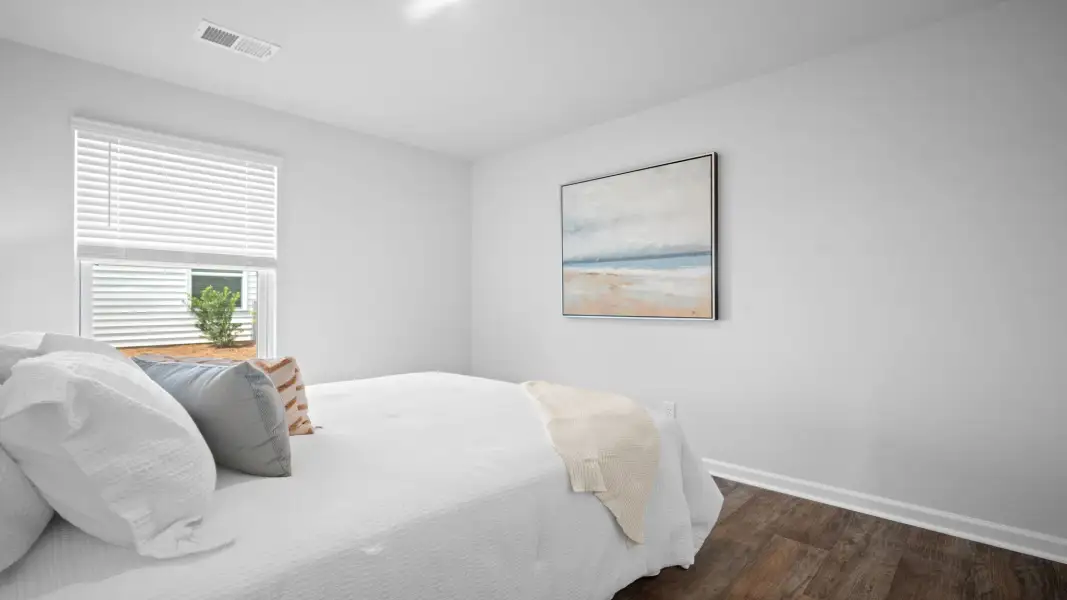Furnished interior view inside a new home in Holly Oaks, Statesboro (Image 12).