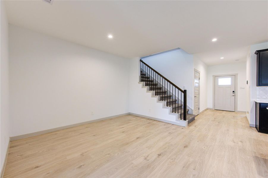 Spacious, unfurnished interior of a new home in , Katy (Image 38).