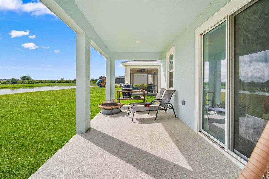 Exterior details and patio area of a home in Mirada, San Antonio (Image 26).