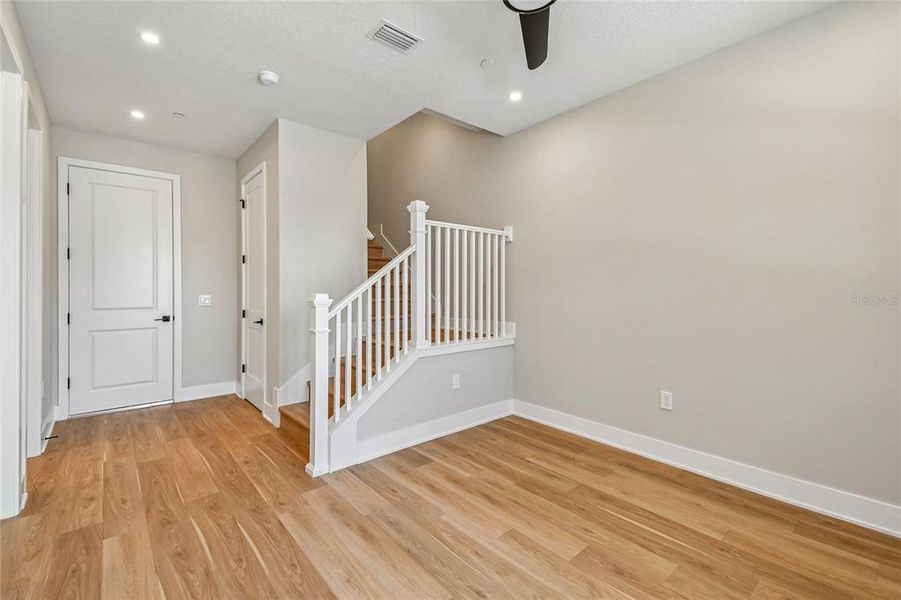 Spacious, unfurnished interior of a new home in EvenTide, New Smyrna Beach (Image 16).
