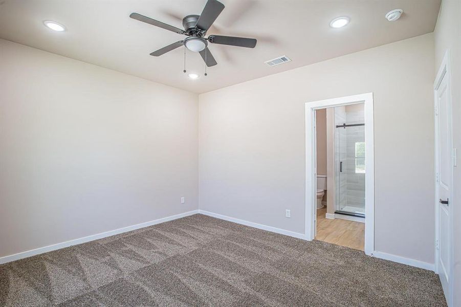 Spacious, unfurnished interior of a new home in , Bridgeport (Image 19). Spacious, unfurnished interior of a new home in , Bridgeport (Image 19).