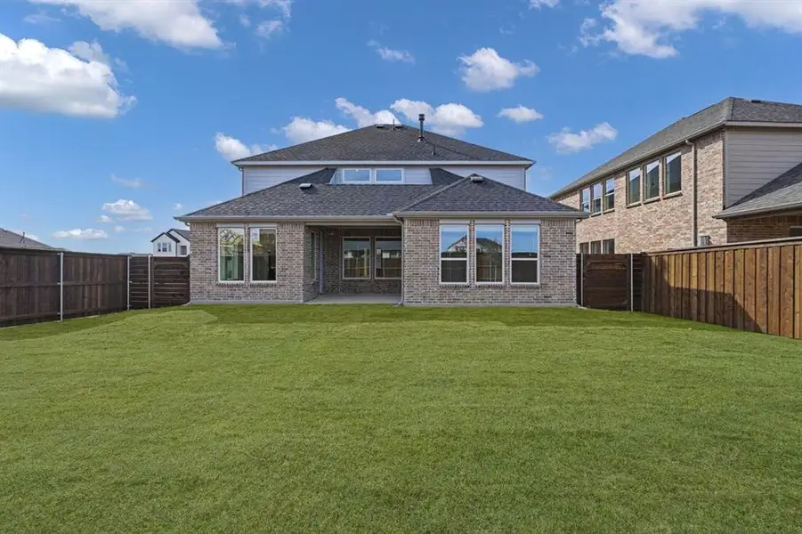 1422 Victory Terrace ~ Ready Now