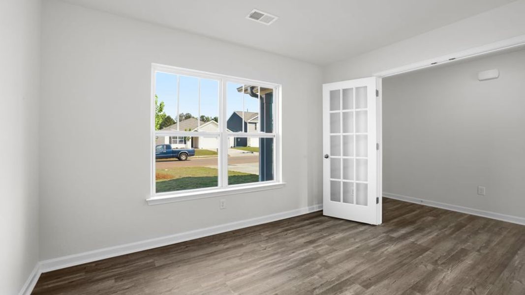 Spacious, unfurnished interior of a new home in Bentley Park, Greenwood (Image 15).