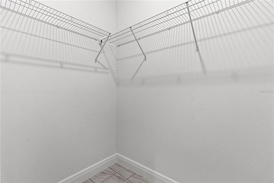 Spacious, unfurnished interior of a new home in , Citrus Springs (Image 15).