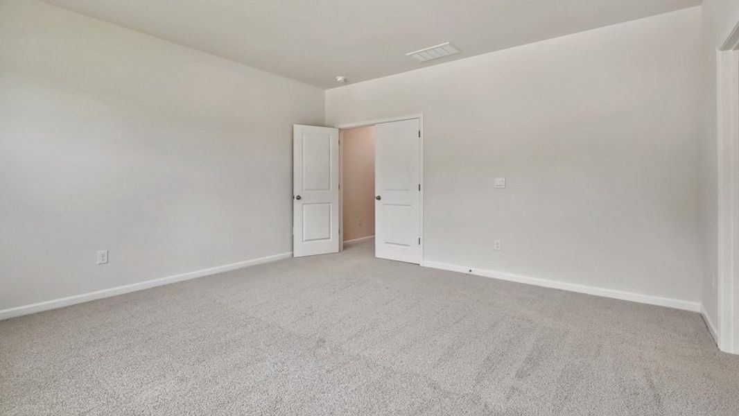 Representative unfurnished interior of a home built from the DANIEL by D.R. Horton in The Townes Park, Apex (Image 23). Representative unfurnished interior of a home built from the DANIEL by D.R. Horton in The Townes Park, Apex (Image 23).