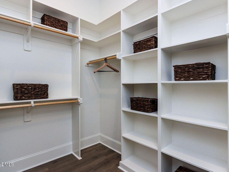 027-1280x960-primary-closet