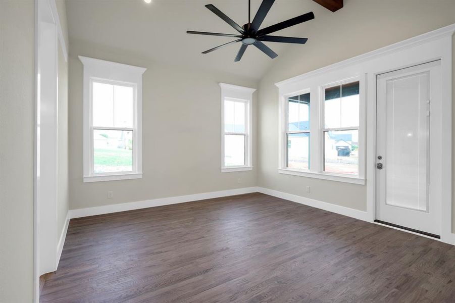 Spacious, unfurnished interior of a new home in , Midlothian (Image 14).