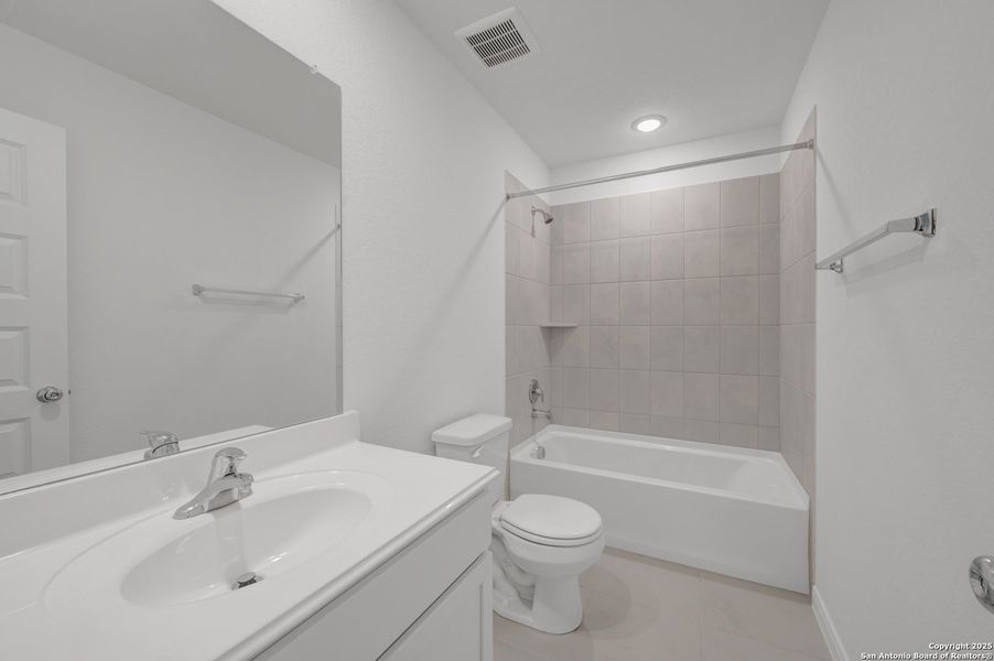 Furnished interior view inside a new home in Paloma Park, Converse (Image 9).