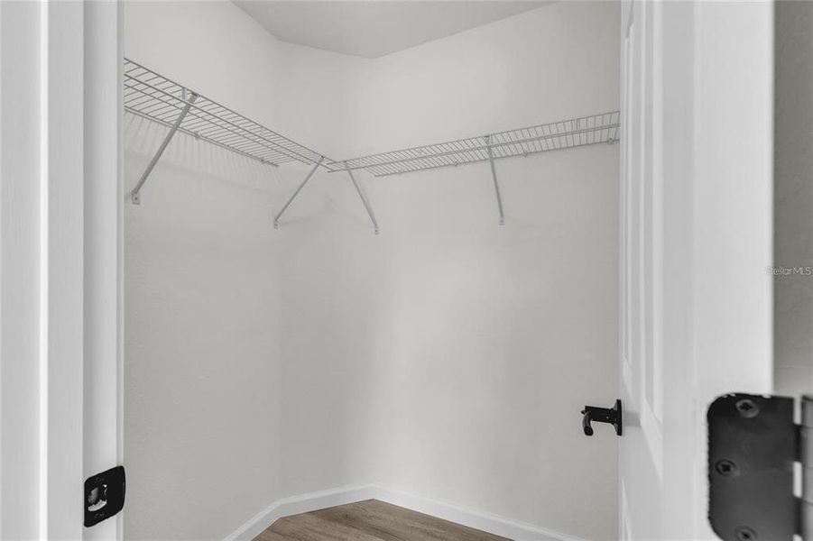 Spacious, unfurnished interior of a new home in , Ocala (Image 22).