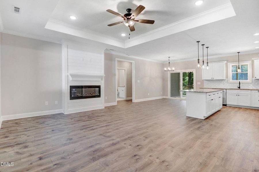 13-652 Shawnee Dr-13