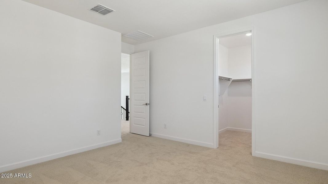 3985_Phoenician_Lot 2078_Aloravita_Peori