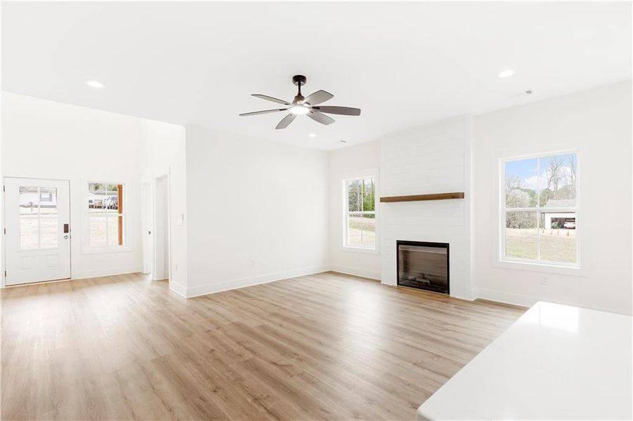 Spacious, unfurnished interior of a new home in , Dallas (Image 18).