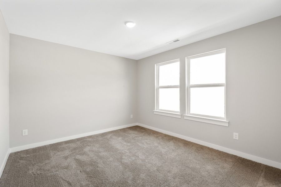 Spacious, unfurnished interior of a new home in Calista Farms, White House (Image 67).
