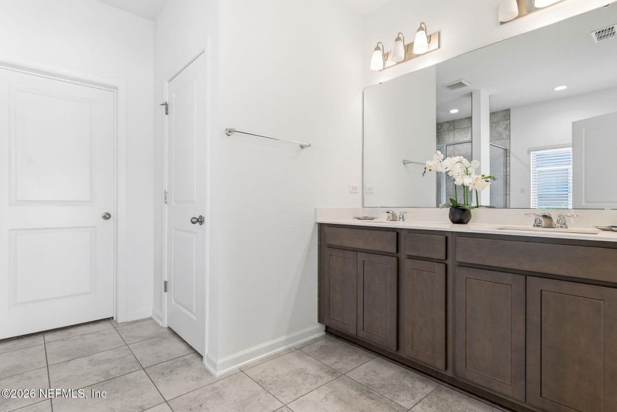 Furnished interior view inside a new home in Beacon Lake, St. Augustine (Image 31).