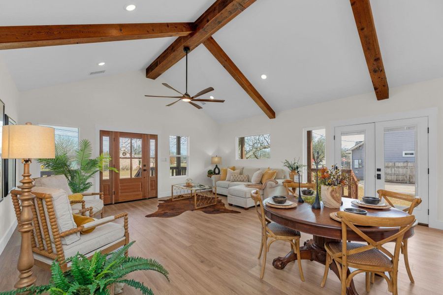 72 " wood smart ceiling fan. with Tura/Alexa control. Reversible quiet DC motor.