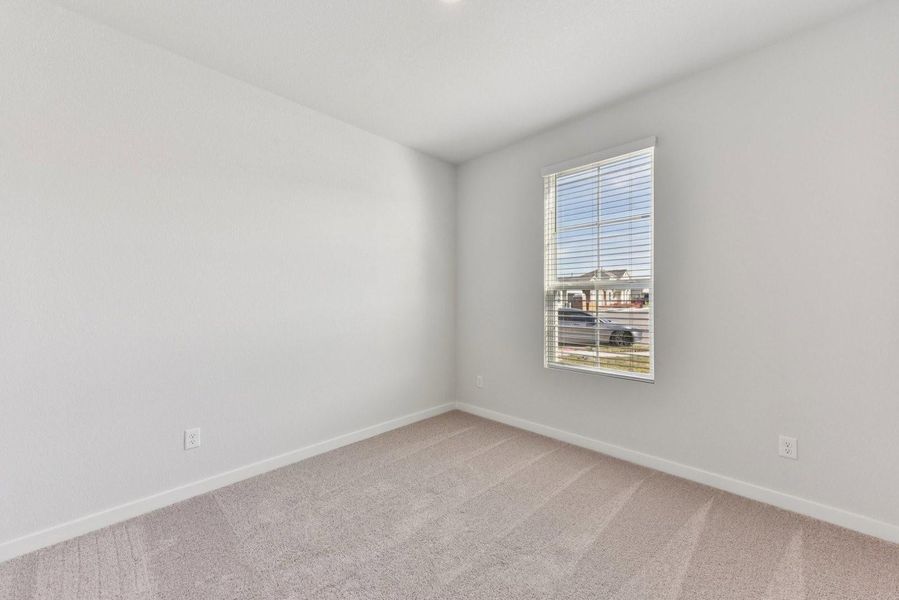 Spacious, unfurnished interior of a new home in Stallion Run, Buda (Image 31).