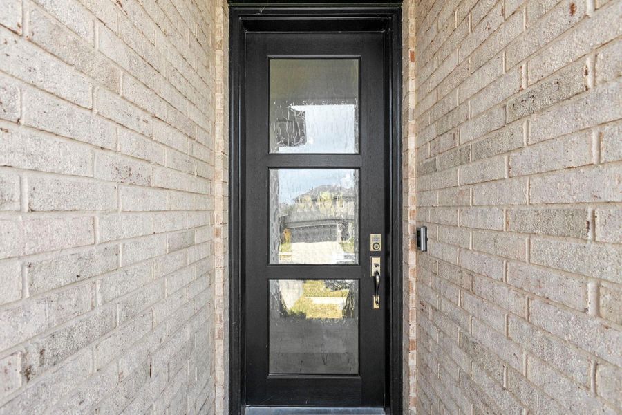 Exterior details and patio area of a home in Parkside on the River, Georgetown (Image 3).